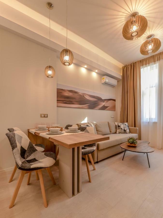 Sofia Dream Apartment - Premium One Bedroom On Ekzarh Yosif By Flat Mаnager エクステリア 写真