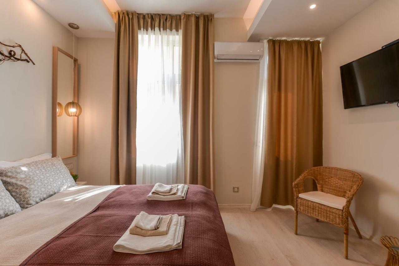 Sofia Dream Apartment - Premium One Bedroom On Ekzarh Yosif By Flat Mаnager エクステリア 写真